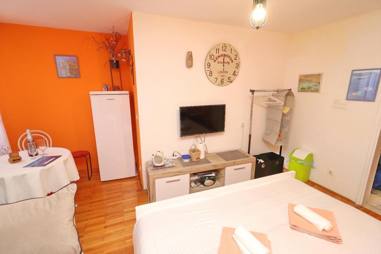 Guest House Jungher コルチュラ エクステリア 写真